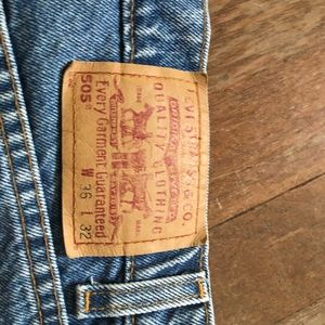 Levi 505 jeans